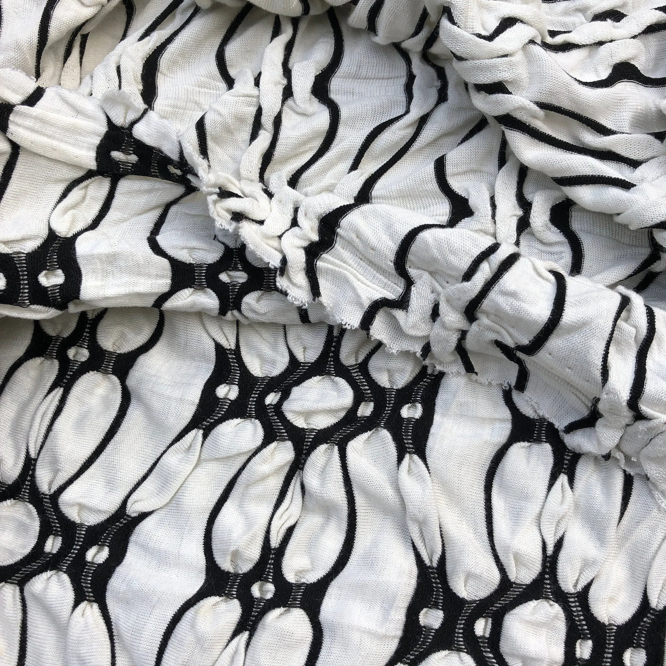 58" Rayon Spandex Lycra Stretch Ikat White & Black Floral Flower Jacquard Knit Fabric By the Yard