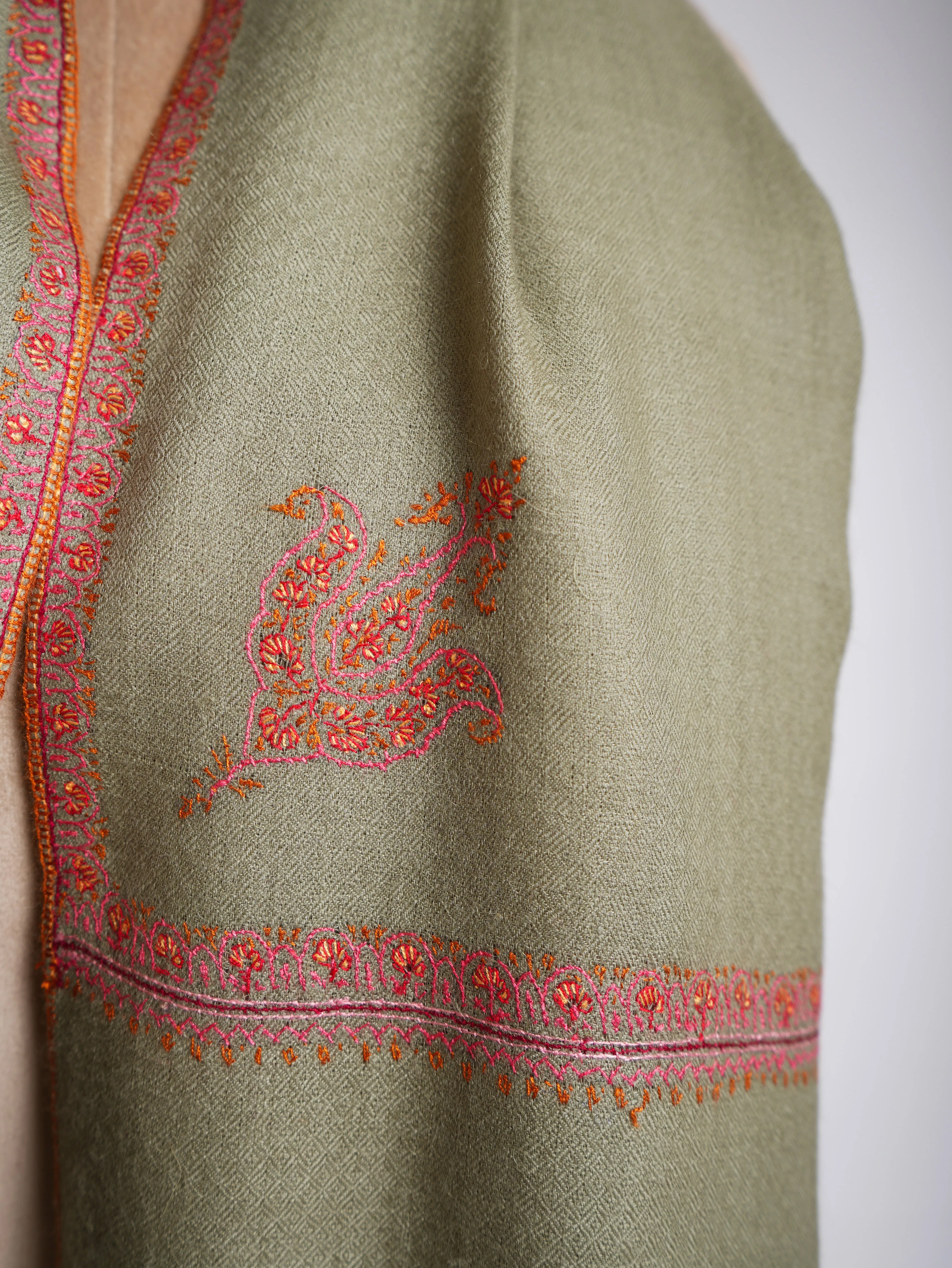 Baildar Corner Motif Hand Sozni Pashmina Shawl Fern