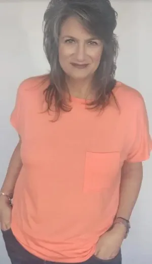 Coral pocket Tee