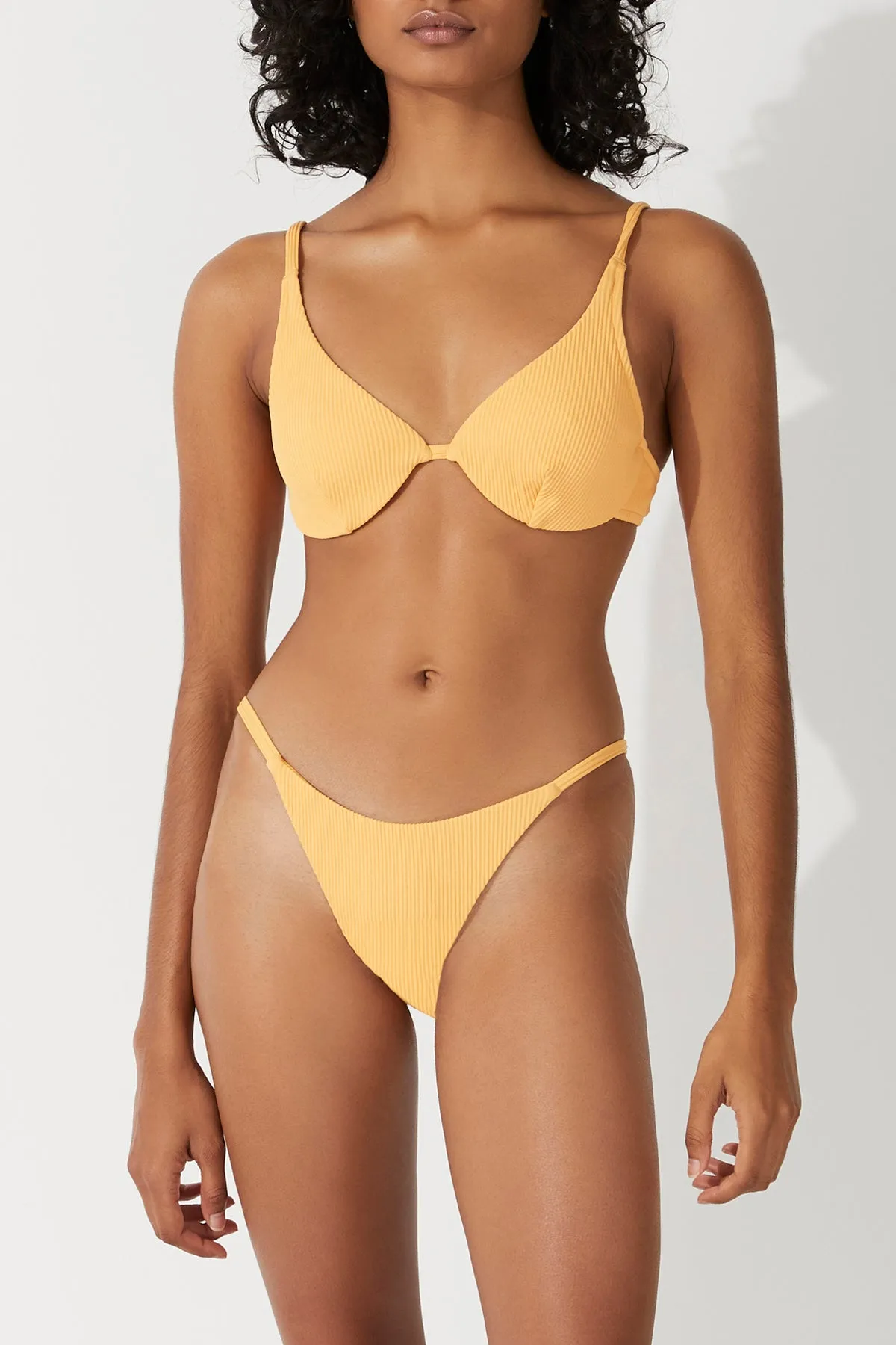 Mandarin Rib Curve String Brief