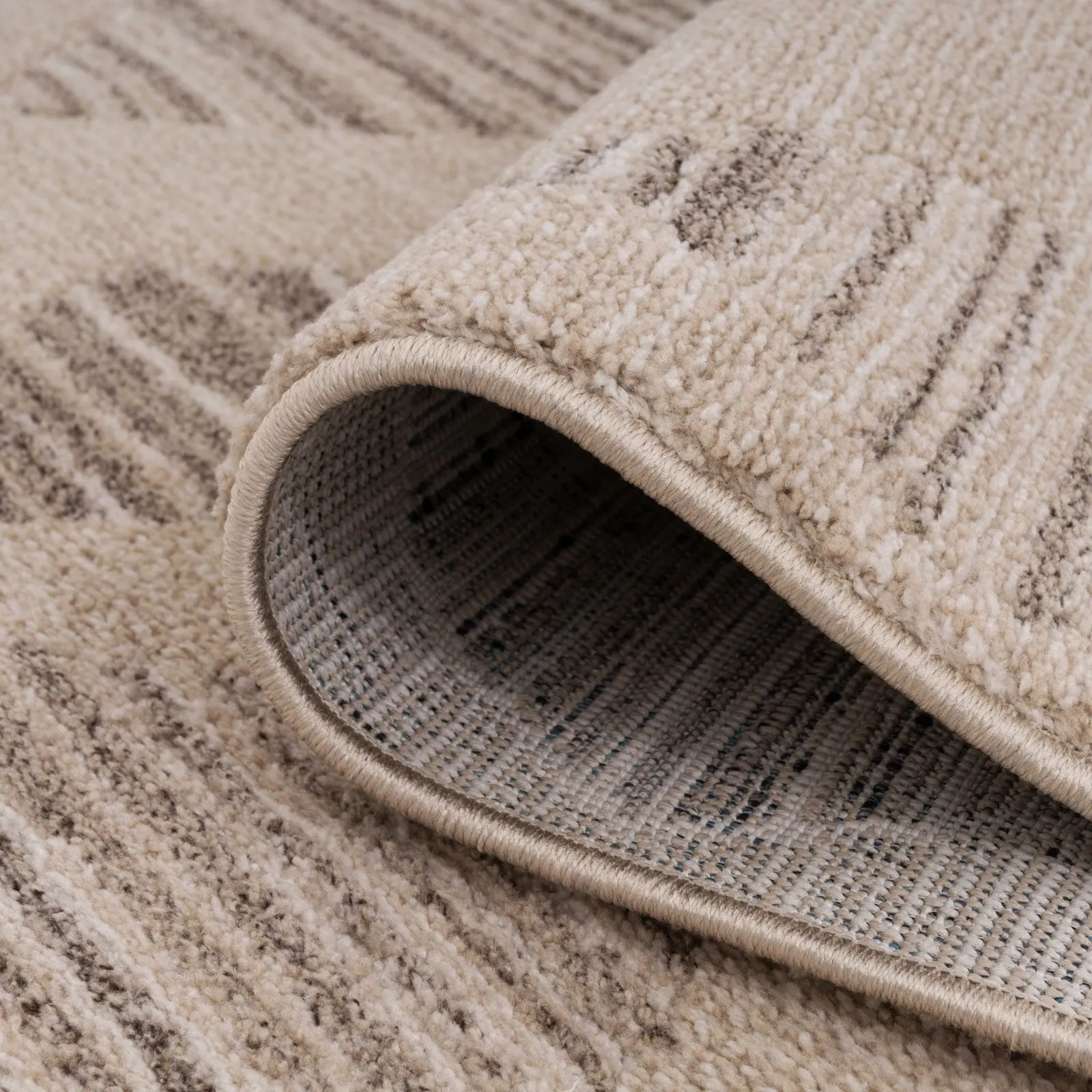 Neutral Diamond Pattern Runner Rug