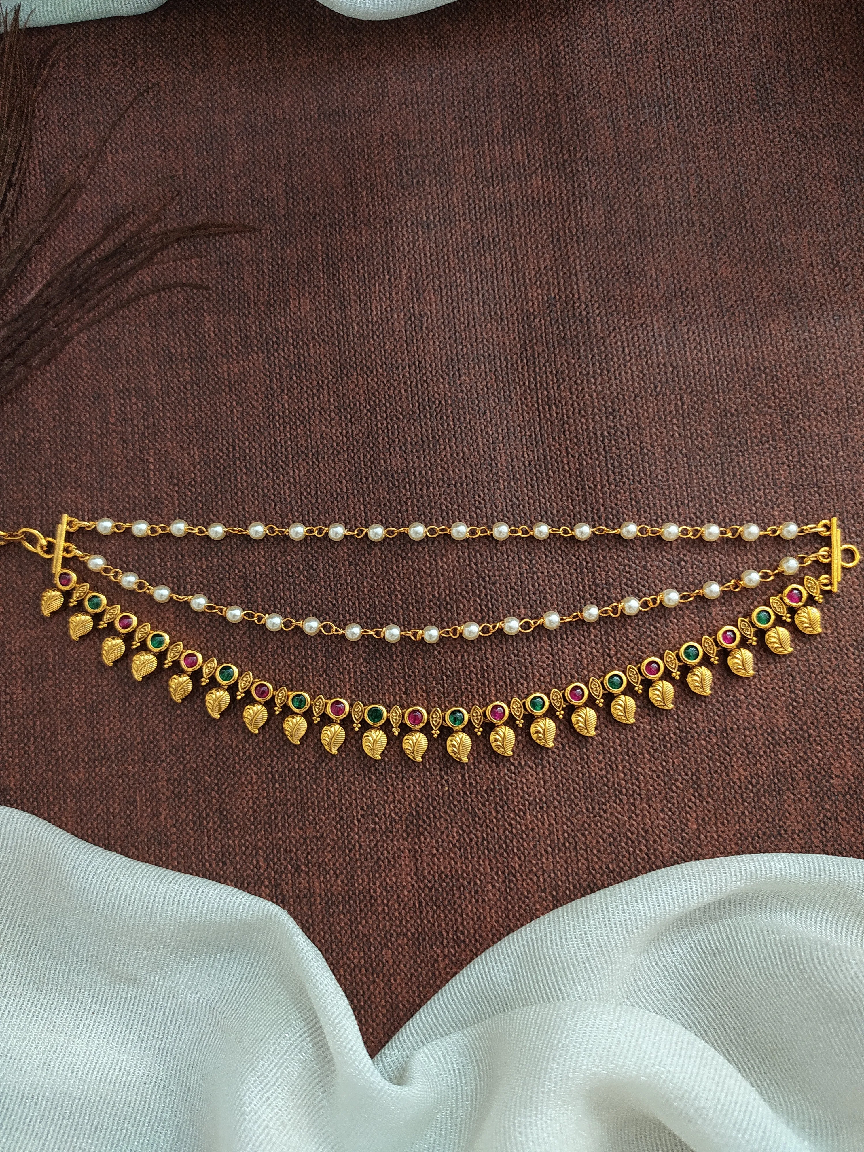 Simple Antique Maatil with Kemp and Green Stones