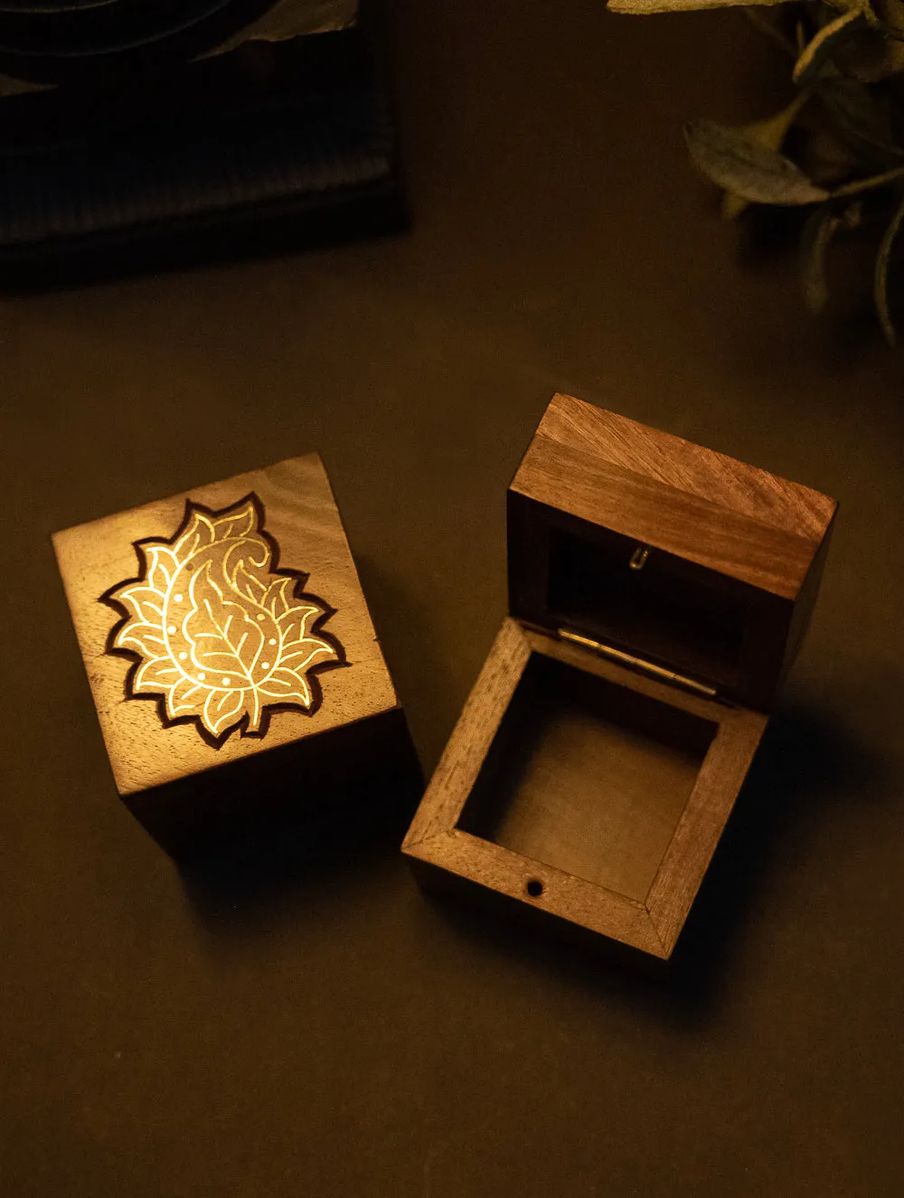 Tarakashi Wooden Inlay Decorative Box - Motifs